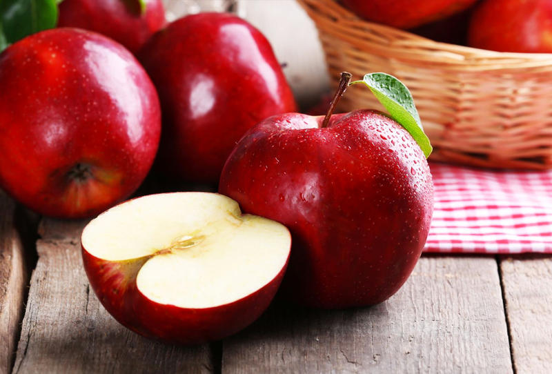 صورة فوائد التفاح الأحمر