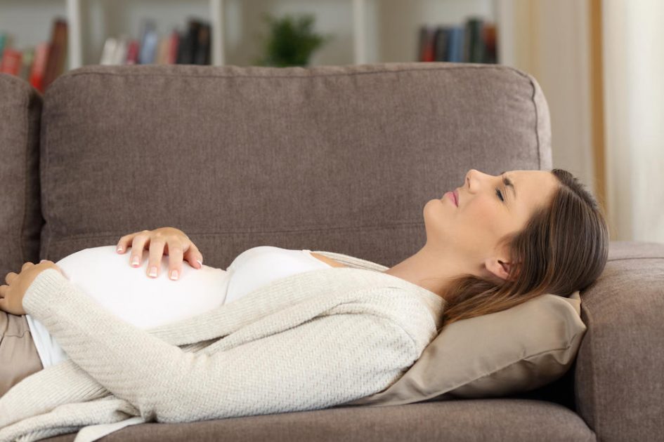 صورة اعراض توقف نبض الجنين في الشهر الثالث