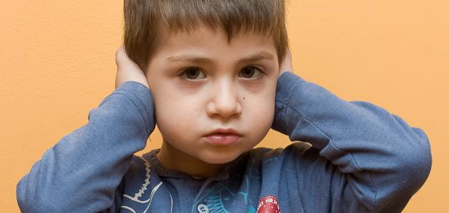 صورة اعراض التوحد عند الاطفال وعلاجه