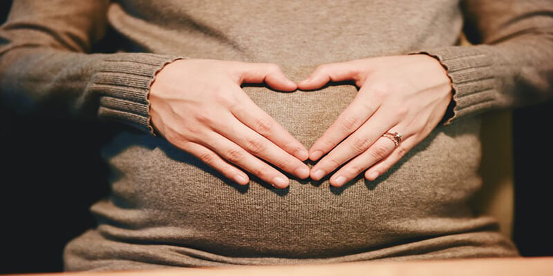 صورة هل تشعر الحامل بنبض الجنين في الشهر الاول
