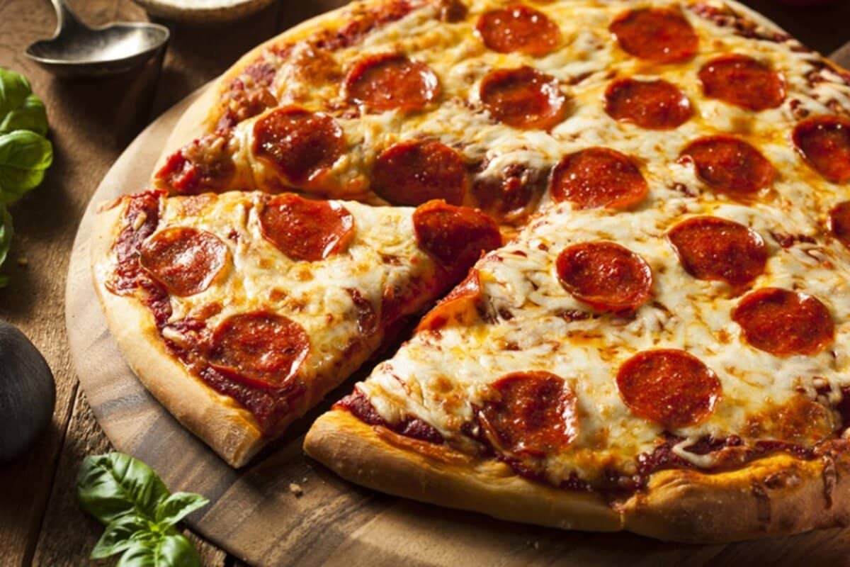 صورة السعرات الحرارية في بيتزا بابا جونز