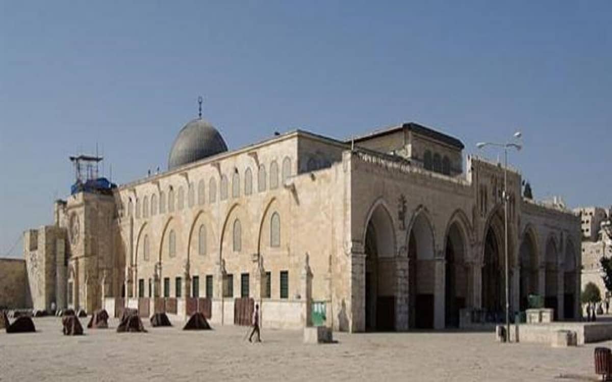 صورة الفرق بين المصلى والمسجد