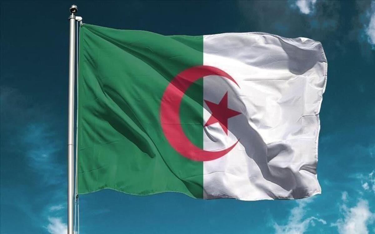 شعر عن الوطن الجزائر