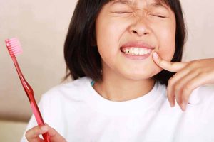 اسباب الم الاسنان عند الاكل