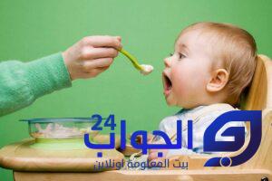 متى يستطيع طفلكِ الرضيع تناول الزبادي؟ متى يستطيع طفلكِ الرضيع تناول الزبادي؟