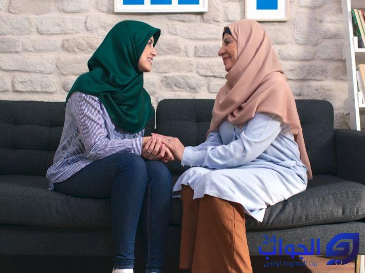 حكم الشرع في إقامة أم الزوج مع الزوجة حكم الشرع في إقامة أم الزوج مع الزوجة