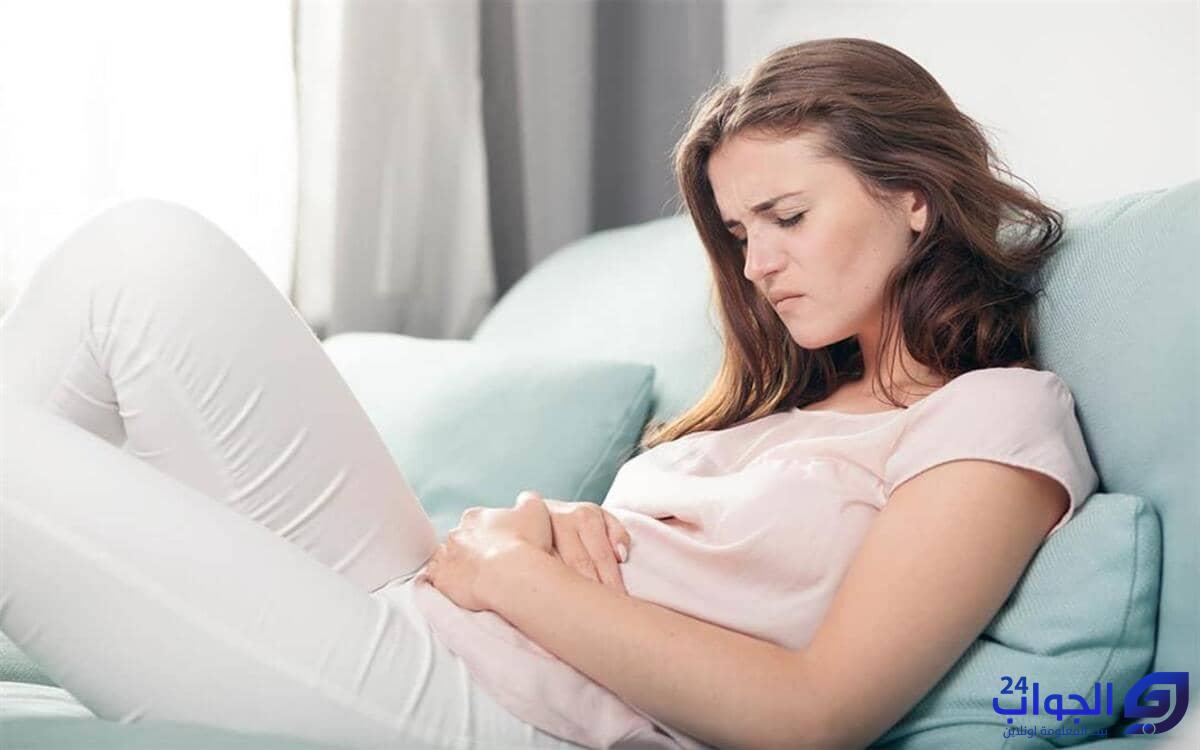 صورة الفرق بين أعراض الحمل والدورة